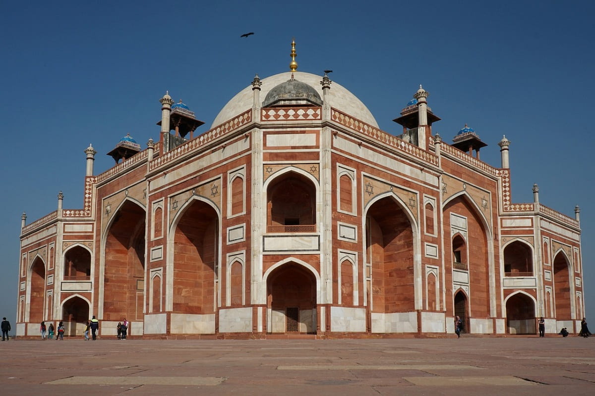 top-10-historical-places-in-delhi-to-explore-in-2020-traveller-hunt