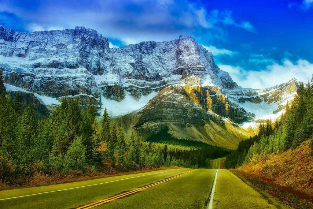 9 Most Beautiful Places To Visit In Canada In 2021 Traveller Hunt 0775