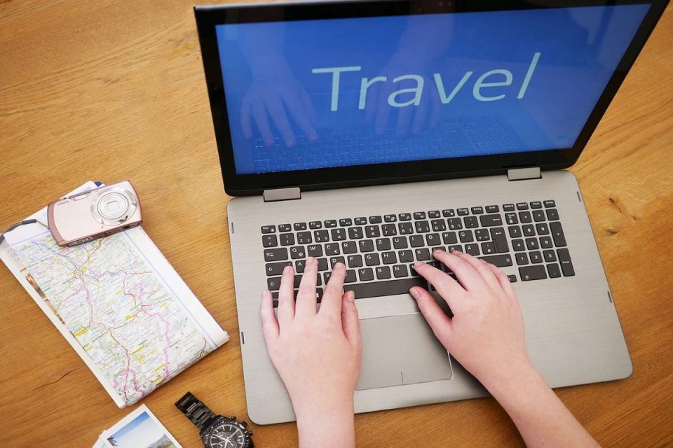 3 Reasons Why You Should Start An Online Travel Business