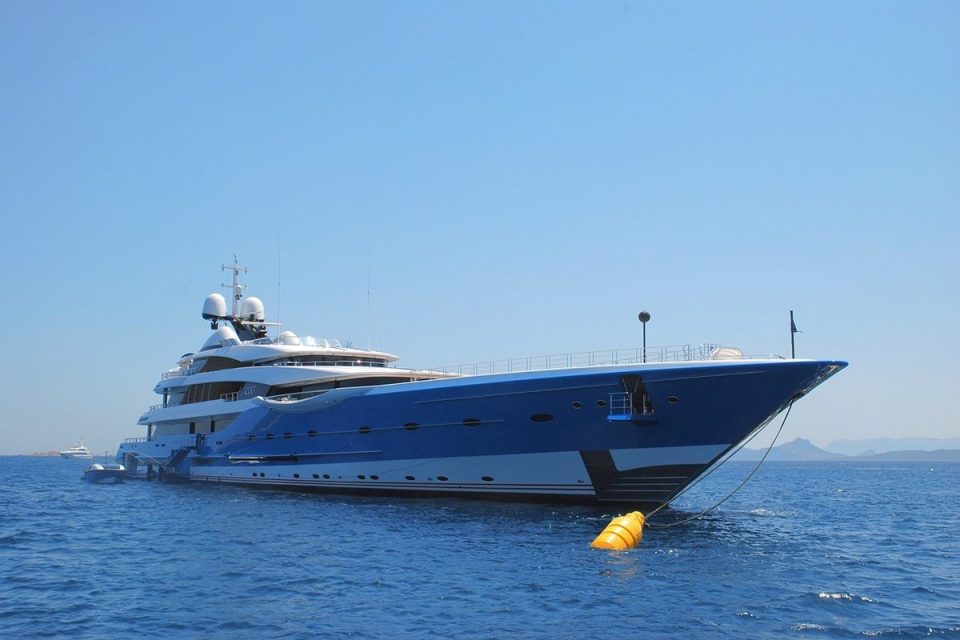 Luxury Yacht In Cancun